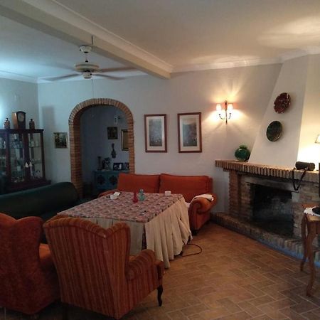 Villa Flores Utrera Ngoại thất bức ảnh